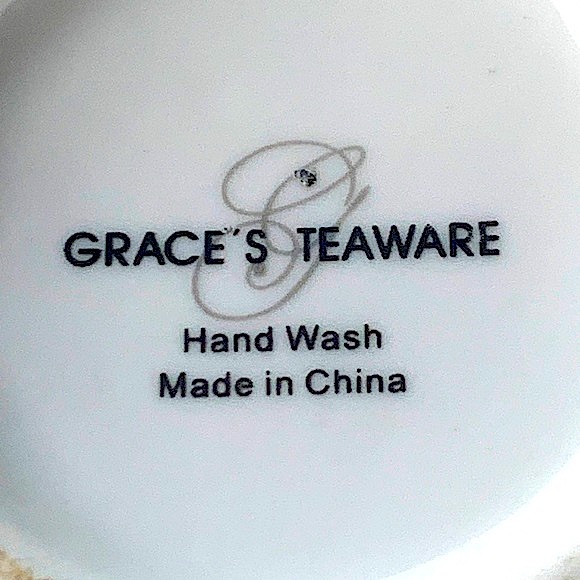 GRACE’S TEAWARE CREAMER & SUGAR BOWL SET WHITE METALLIC GOLD LACE BERRY NEW - Picture 10 of 10